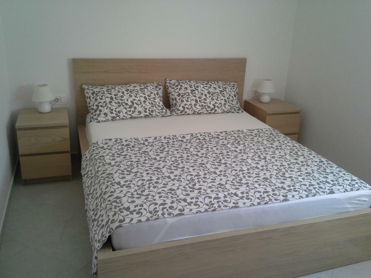 Apartments Oleander Lovrecica-Residence With Pool Εξωτερικό φωτογραφία